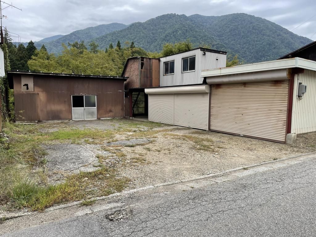 6K Wooden House for Sale in Hida, Gifu – 251m² Akiya Bank Property - Thumbnail 3
