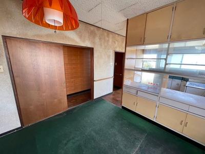 6LDK House in Niihama with 532㎡ Land — Image 1, Niihama, Ehime