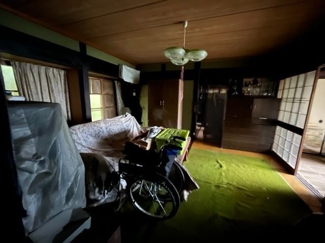 Secluded 7DK Mountain House on 809sqm Land in Susaki, Kochi - Thumbnail 4