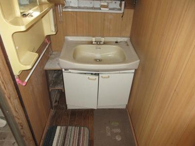 Spacious 4LDK House with Large Land in Kokonoe, Oita — Image 2, Kokonoe, Oita