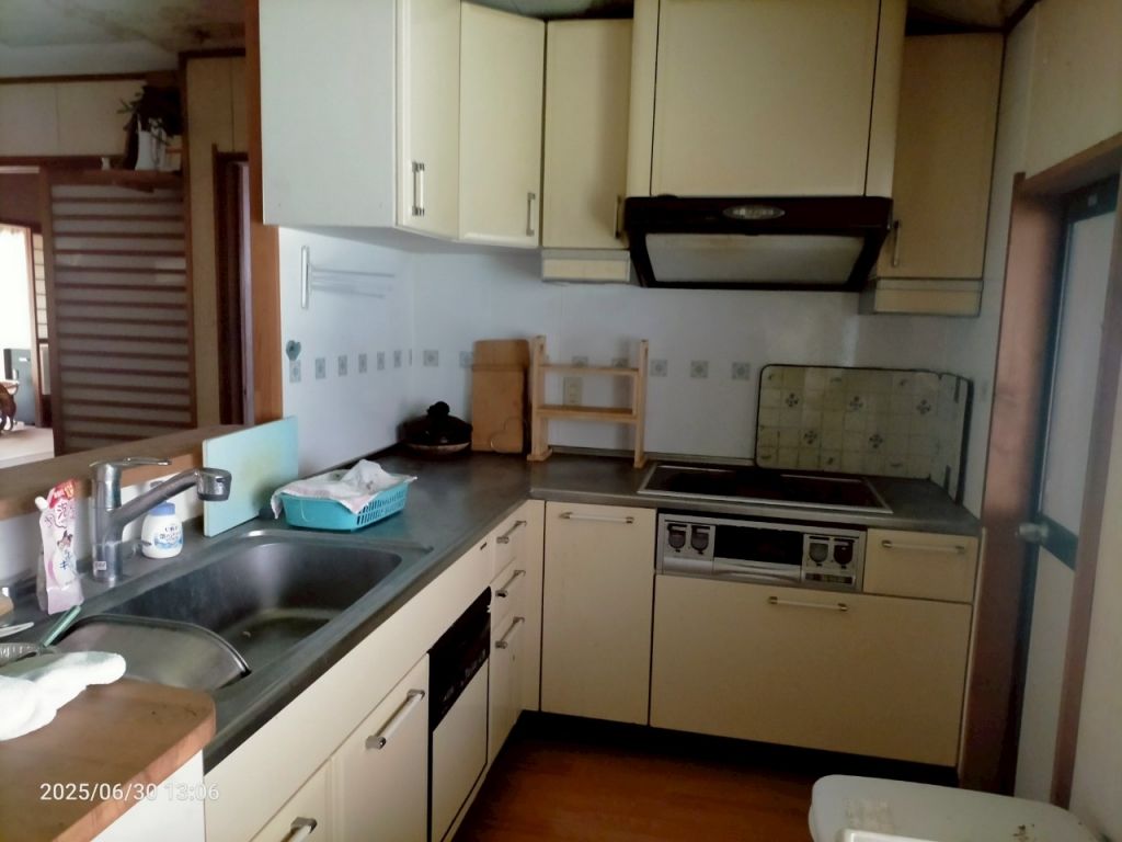 8LDK Traditional House on 725sqm Corner Plot in Uda, Nara - Thumbnail 3