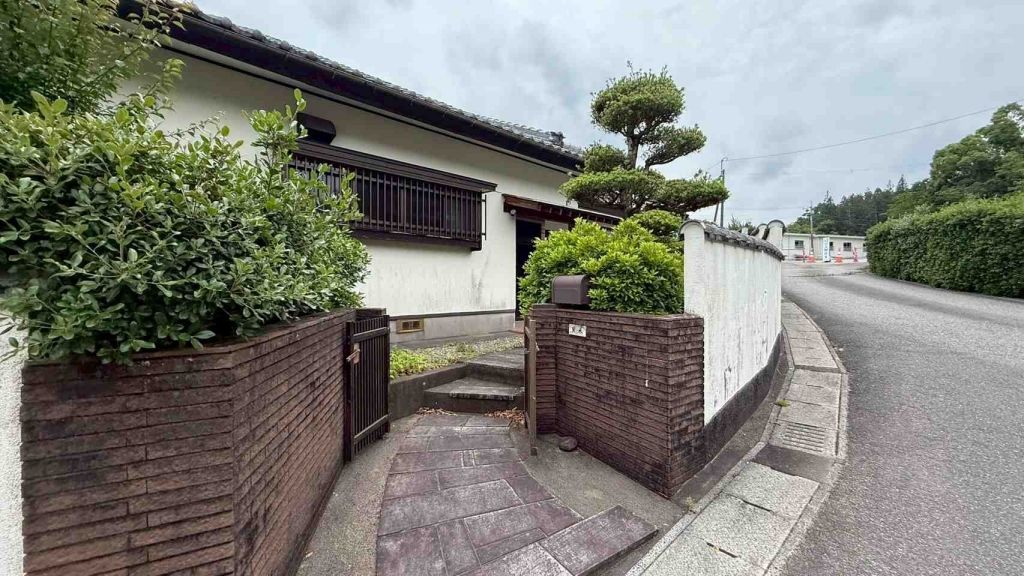 5LDK House with Mountain View on Large 2357㎡ Land in Hyuga - Thumbnail 2