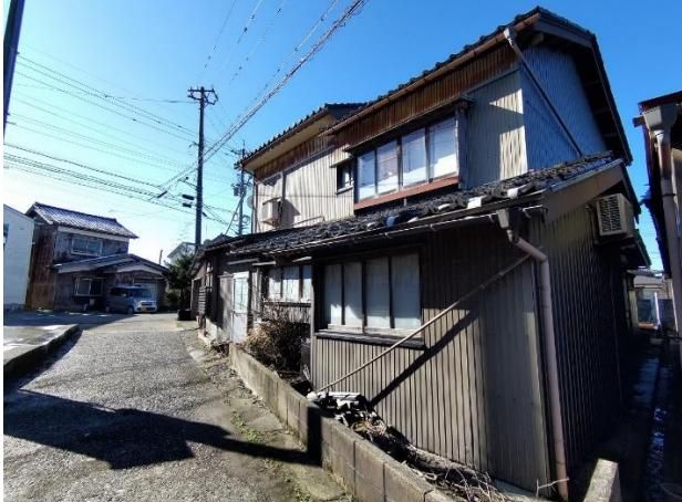 10LDK Traditional House for Sale in Asahi Town, Toyama - Thumbnail 2