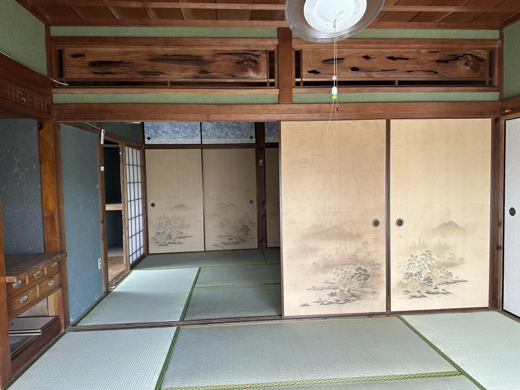 4LDK Traditional House for Sale in Chiran, Minamikyushu - Thumbnail 3