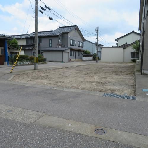 196.95 sqm Residential Land for Sale in Oyabe, Toyama - Thumbnail 2