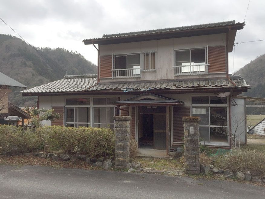 6DK DIY House with Shed & Garage in Nantan, Kyoto - Thumbnail 2