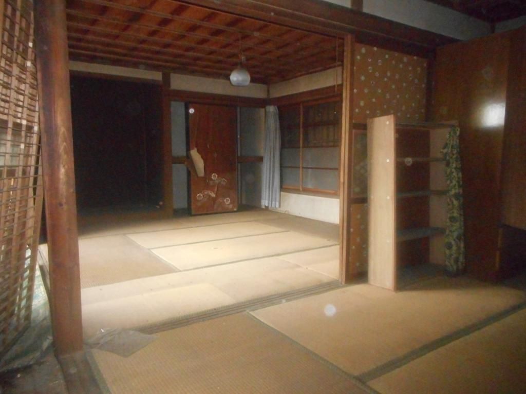 1943 6DK House on 710 sqm Corner Lot in Annaka, Gunma - Thumbnail 4