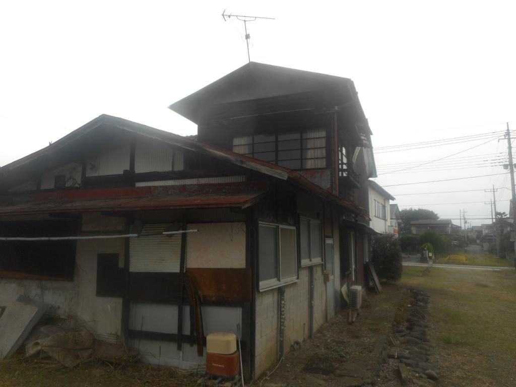 1943 6DK House on 710 sqm Corner Lot in Annaka, Gunma - Thumbnail 2