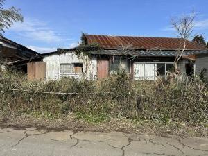 Traditional Wooden House for Renovation in Sado City, Niigata — Image 1, Sado, Niigata