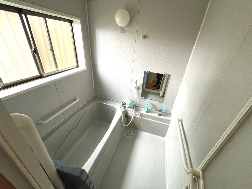 Coastal 2DK House for Sale in Kihoku Town, Mie - Akiya Bank Listing - Thumbnail 4