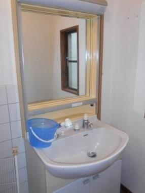 Spacious 4DK Family Home for Sale in Takarazuka, Osaka — Image 3, Takaishi, Osaka