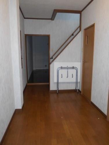 Spacious 4DK Family Home for Sale in Takarazuka, Osaka — Image 1, Takaishi, Osaka