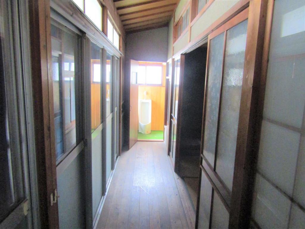 7DK House for Sale in Kami-Gori, Hyogo - Thumbnail 3