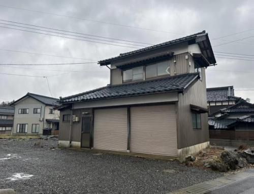 Detached House for Sale on Large Corner Lot in Echizen Town, Fukui - Thumbnail 2