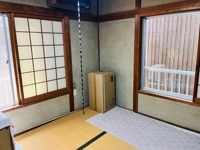 4DK Detached House for Sale in Minamiawaji, Hyogo - 1.5M Yen - Thumbnail 2