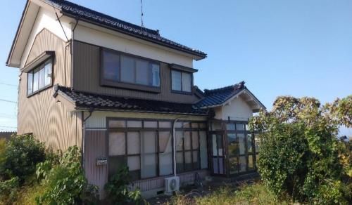 1969 6K Detached House on 458m² Corner Plot in Nyuzen, Toyama - Main Image