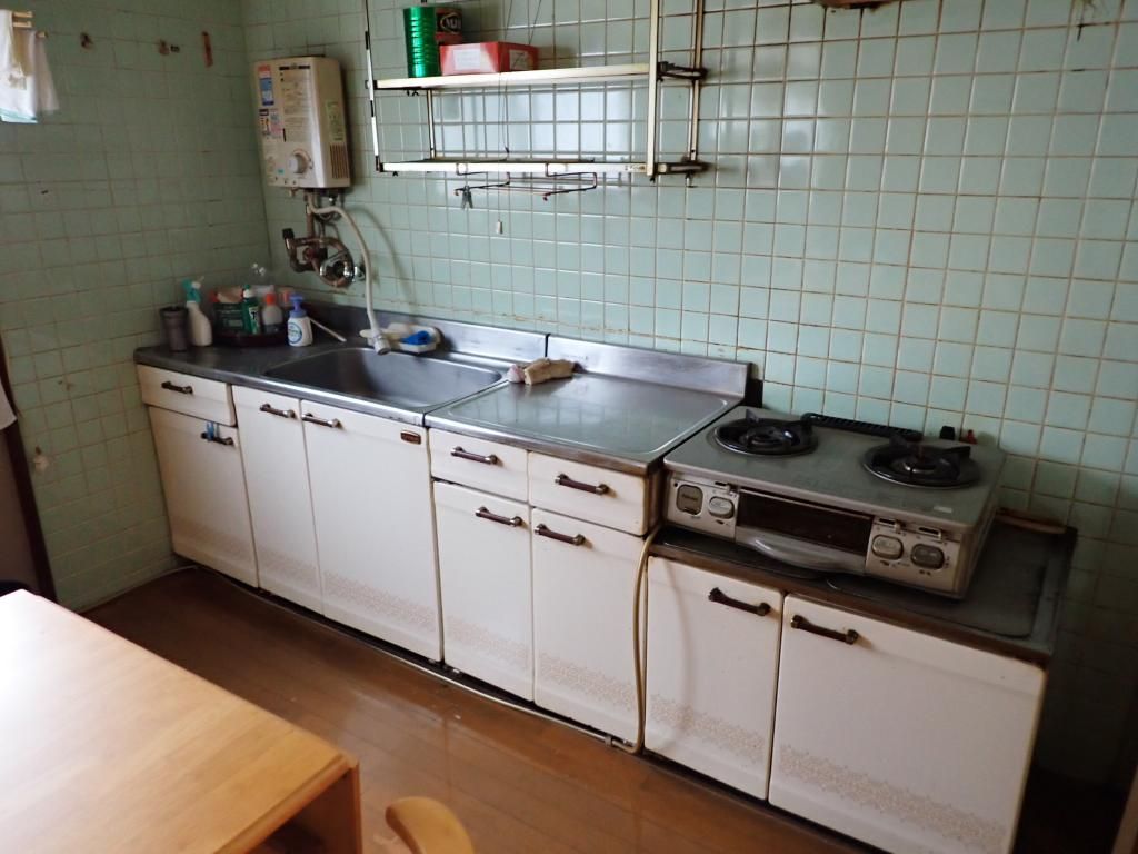 Spacious 4DK House in Matsusaka with 239.29㎡ Land - Thumbnail 3