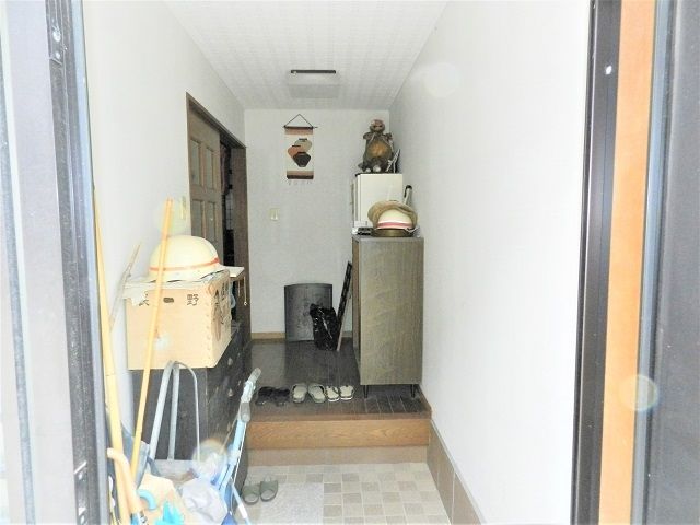 Spacious 4LDK Home in Quiet Kurayoshi Neighborhood - Image 22