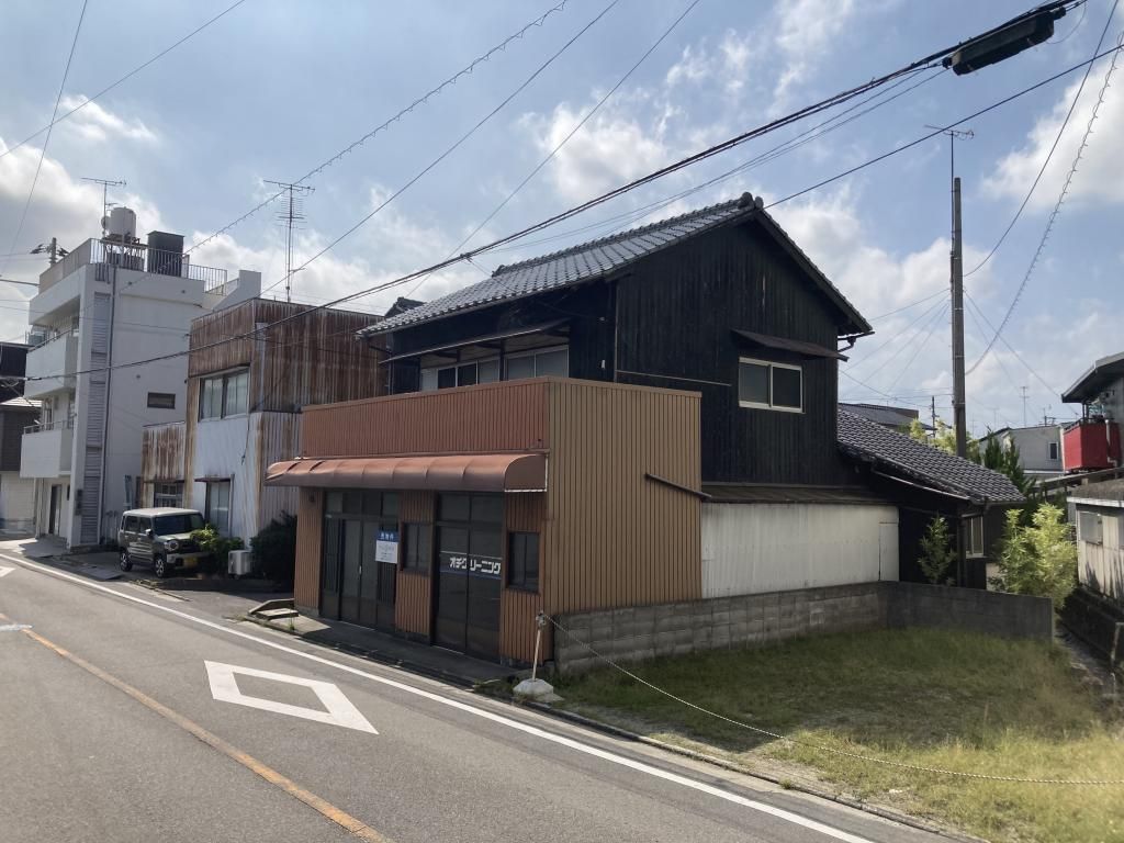 Retro Izakaya House for Sale in Imabari, Ehime Prefecture - Thumbnail 3