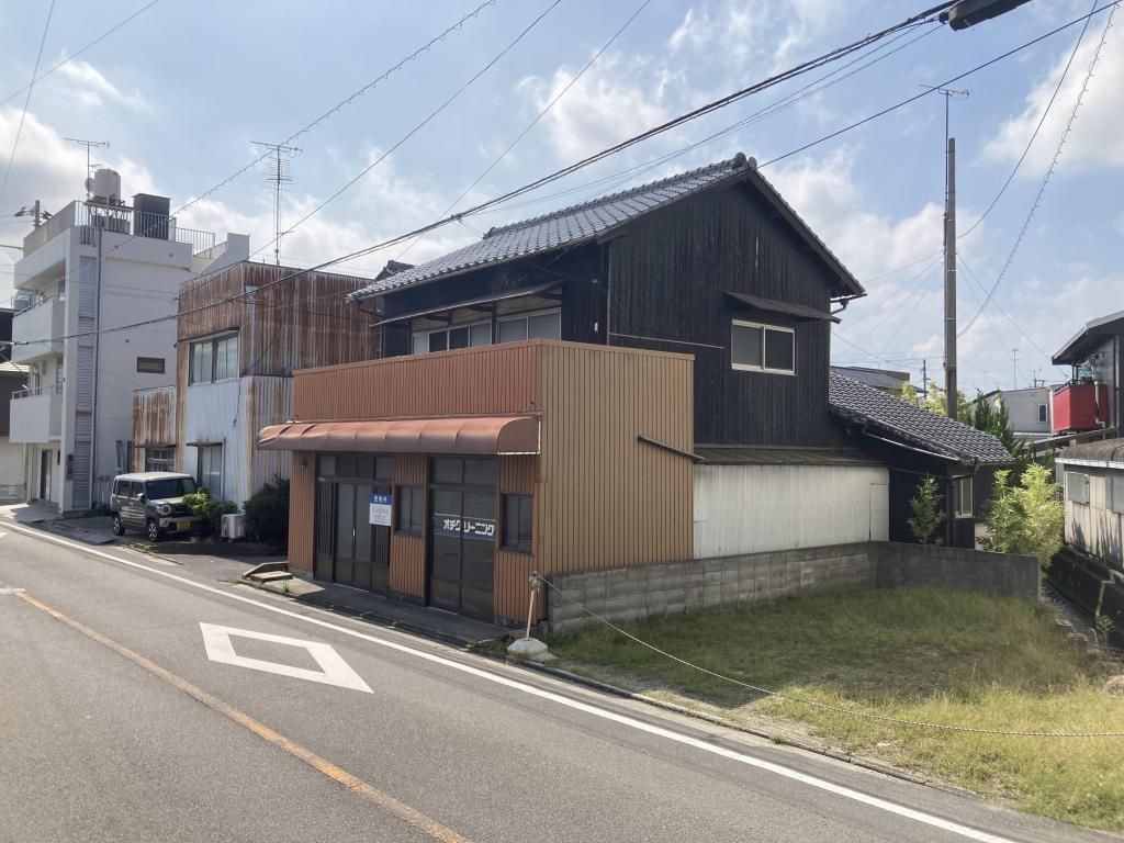 Retro Izakaya House for Sale in Imabari, Ehime Prefecture - Thumbnail 2