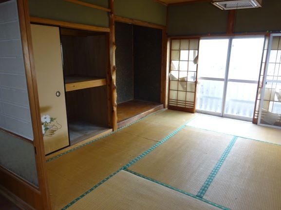 1973 4DK Detached House with Shop Space for Sale in Saiki, Oita - Thumbnail 3