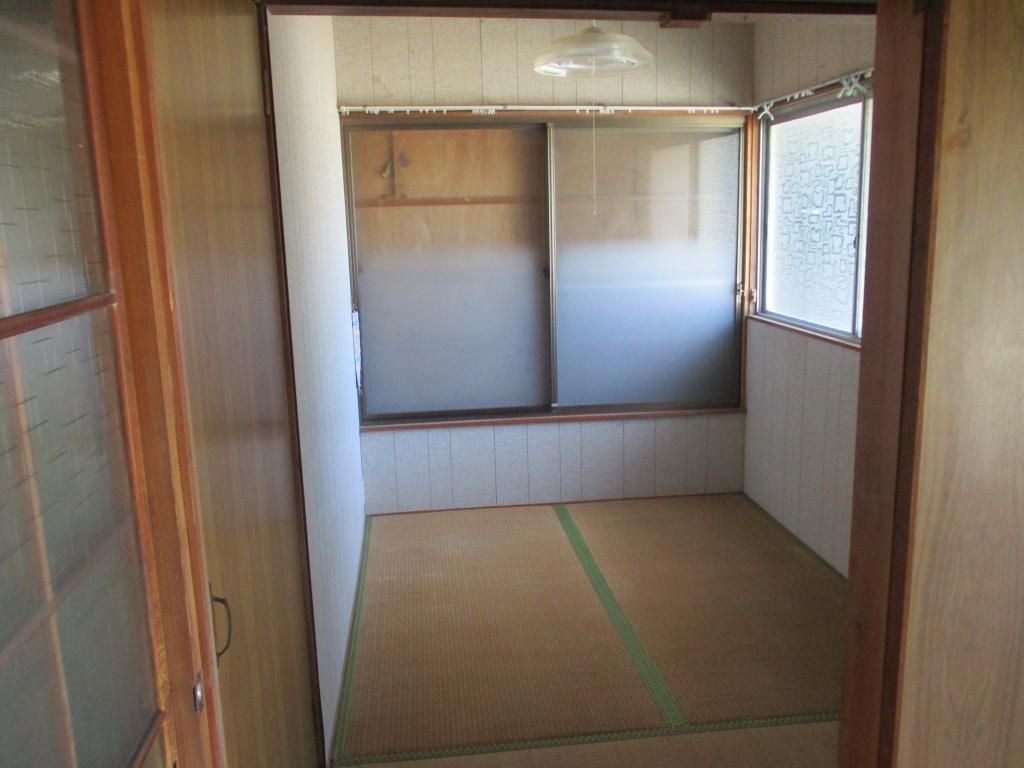 Affordable 4K Rental House in Yawatahama, Ehime - No Deposit - Thumbnail 3