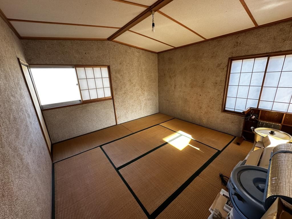73-Year-Old 7K House on 386 sqm Land in Ojiya, Niigata - Thumbnail 2