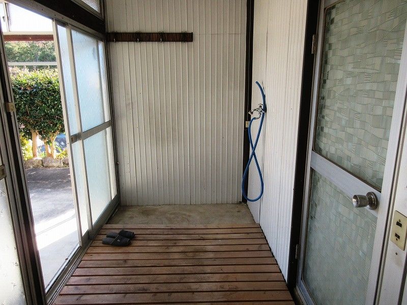 6DK House for Sale in Miyoshi City with 557 sqm Land - Thumbnail 2