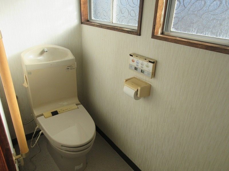 6DK House for Sale in Miyoshi City with 557 sqm Land - Thumbnail 4