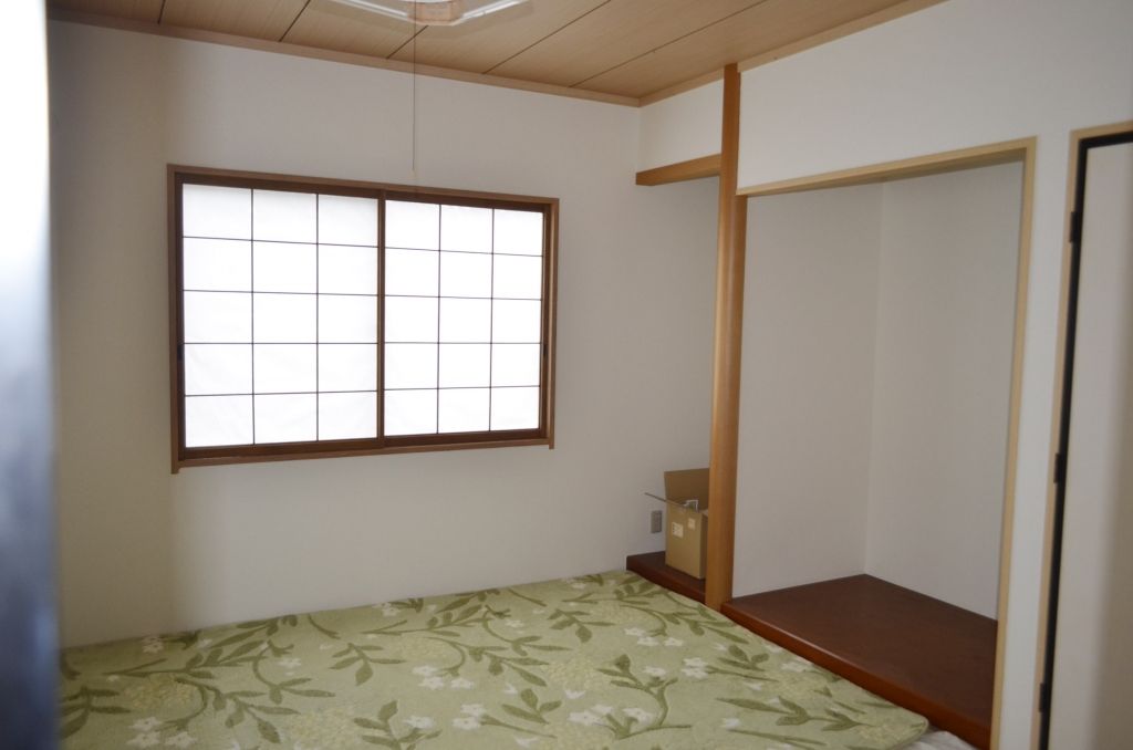 Spacious 10DK Two-Generation House for Sale in Tsukumi, Oita - Thumbnail 4