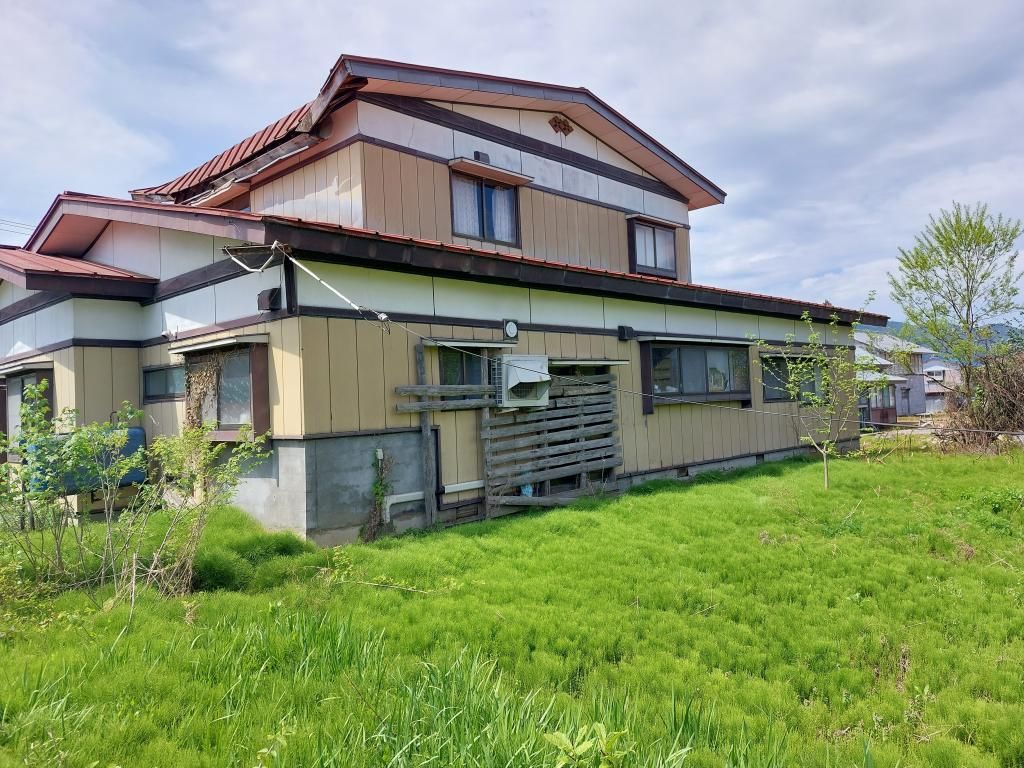 9DK Detached House for Sale in Mogami Town, Yamagata - Thumbnail 2