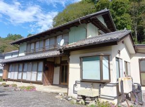 1922 Traditional Folk House for Sale in Minobu, Yamanashi - Thumbnail 3