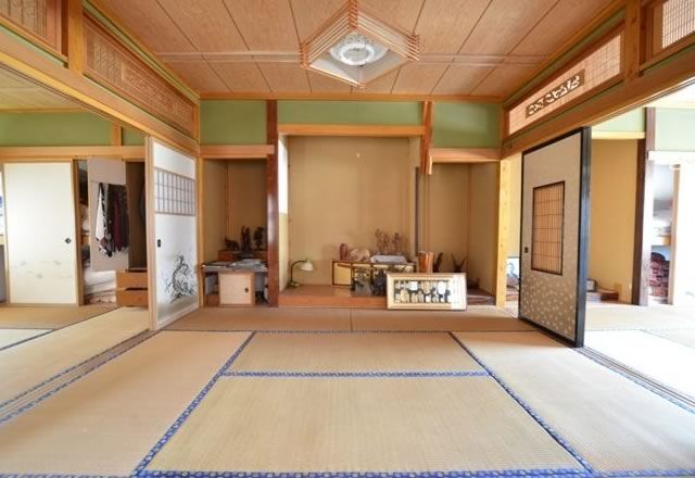Spacious 5DK Wooden House for Renovation in Sado City, Niigata - Thumbnail 2