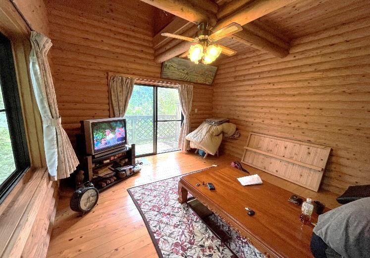 Hita Oita Home with Private Onsen and Open-Air Bath for Sale - Thumbnail 3