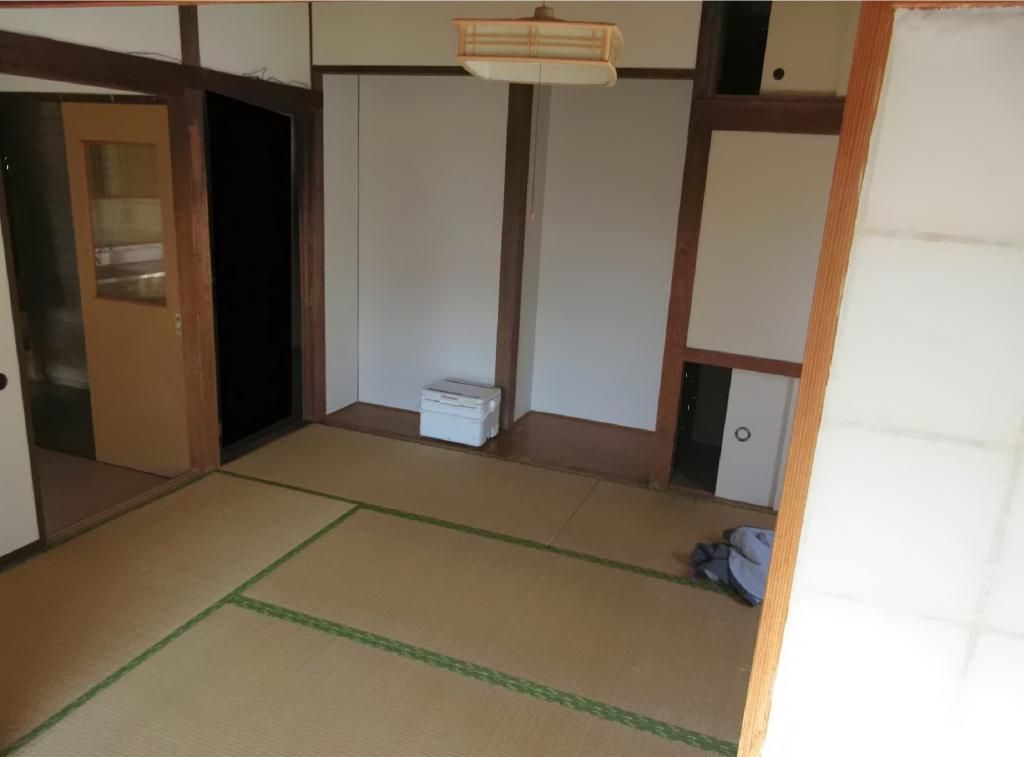 Move-in Ready 3K House on Large Corner Lot in Shibukawa - Thumbnail 3