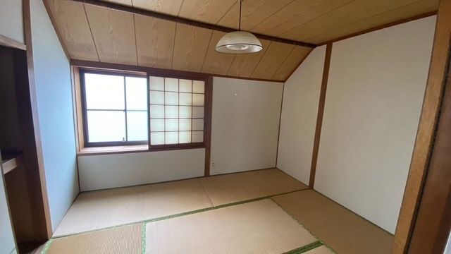2DK Detached House for Sale in Sanyo-Onoda, Yamaguchi - Thumbnail 4