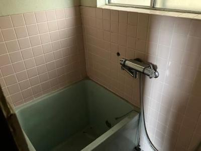 8DK Family Home for Sale in Takehara, Hiroshima - 190.36 sqm — Image 4, Takehara, Hiroshima