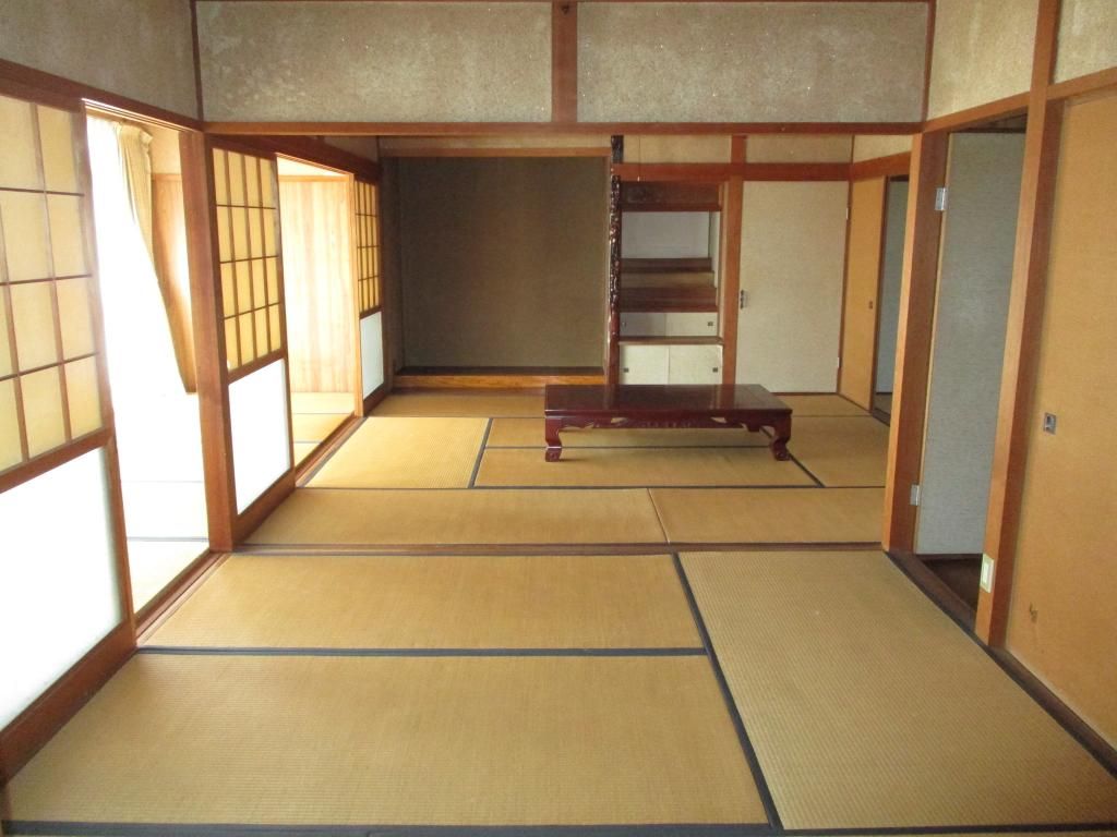 7DK House on Large Lot in Kasaoka, Okayama - Akiya Bank - Thumbnail 3