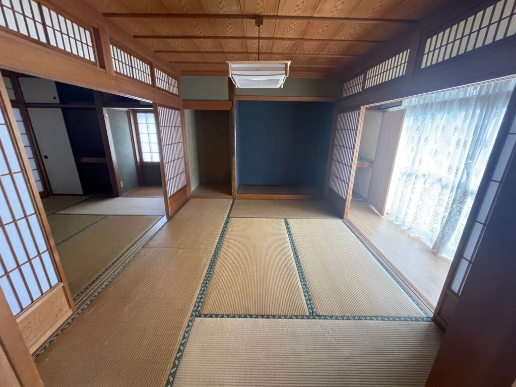 1972 Steel/Wood House for Sale in Asago City, Hyogo - Thumbnail 4