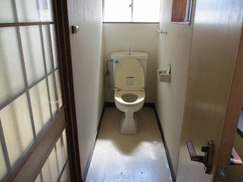 Compact 3K House Near Sea in Yawatahama, Ehime - 1700000 Yen - Thumbnail 2