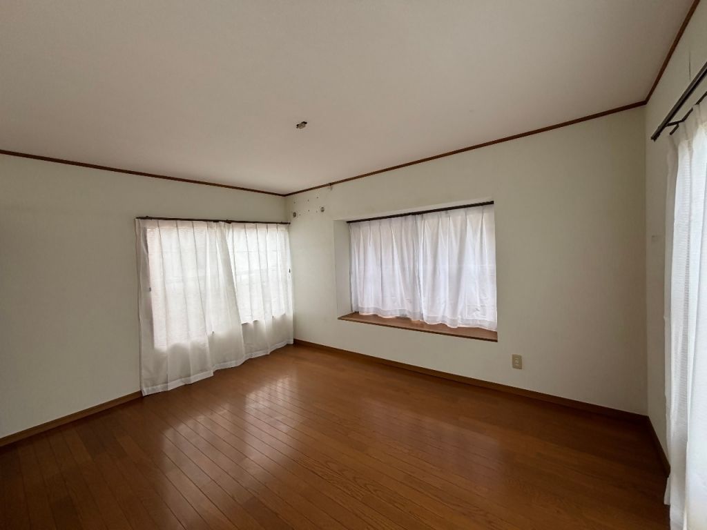Spacious 5LDK House in Hofu City, Yamaguchi - Thumbnail 4