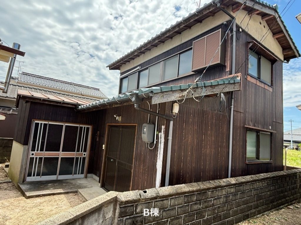 Spacious 5LDK House in Hofu City, Yamaguchi - Thumbnail 2
