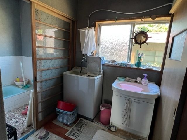 9DK House for Sale in Nirasaki, Yamanashi - 179m² - Thumbnail 3