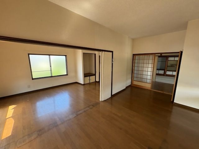 6LDK Traditional House for Rent in Chikujo Town, Fukuoka - Thumbnail 2