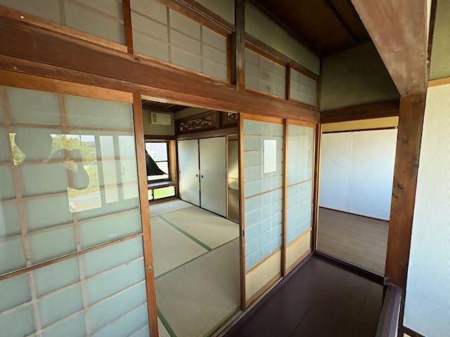 6LDK Traditional House for Rent in Chikujo Town, Fukuoka - Thumbnail 4
