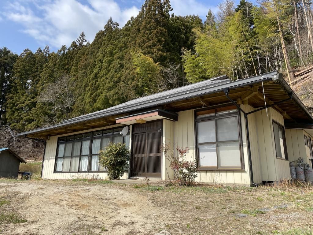 5DK Rental House with Garden & Parking in Tamura City, Fukushima - Thumbnail 2