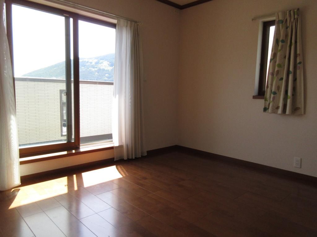 Modern 3SLDK House for Sale in Yufuin, Oita | 126.92㎡ - Thumbnail 3
