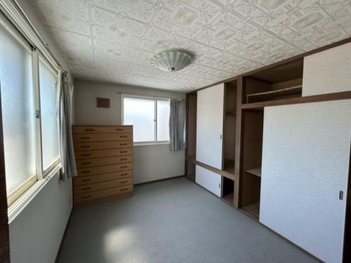 Renovated 4LDK House for Sale in Memanbetsu, Hokkaido - Thumbnail 3