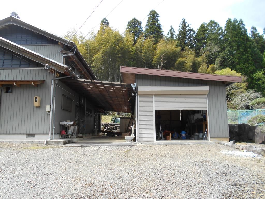 Modern 8DK Country House for Rent in Hichiso, Gifu - Thumbnail 2