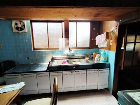 6DK House for Sale in Uda, Nara - Akiya Bank Property with Large Garden - Thumbnail 2